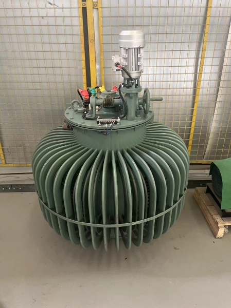 三相油浸式调压器